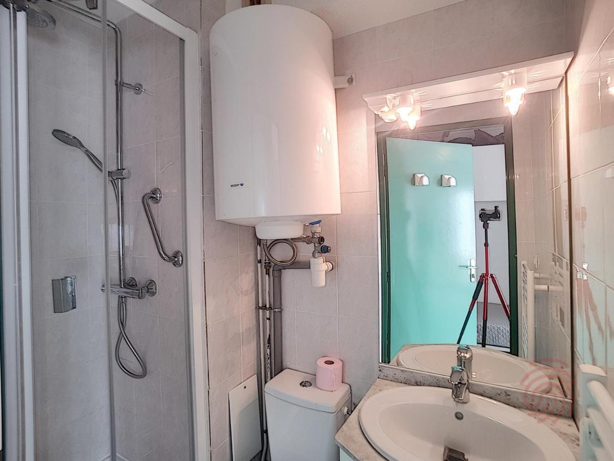 Studio Renove Avec Balcon, Animaux Acceptes, Wifi, A 650M Des Thermes - Fr-1-451-92 Lamalou-les-Bains Ngoại thất bức ảnh