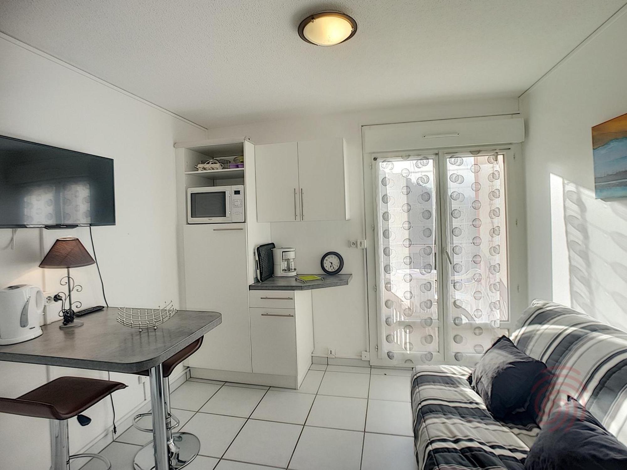 Studio Renove Avec Balcon, Animaux Acceptes, Wifi, A 650M Des Thermes - Fr-1-451-92 Lamalou-les-Bains Ngoại thất bức ảnh