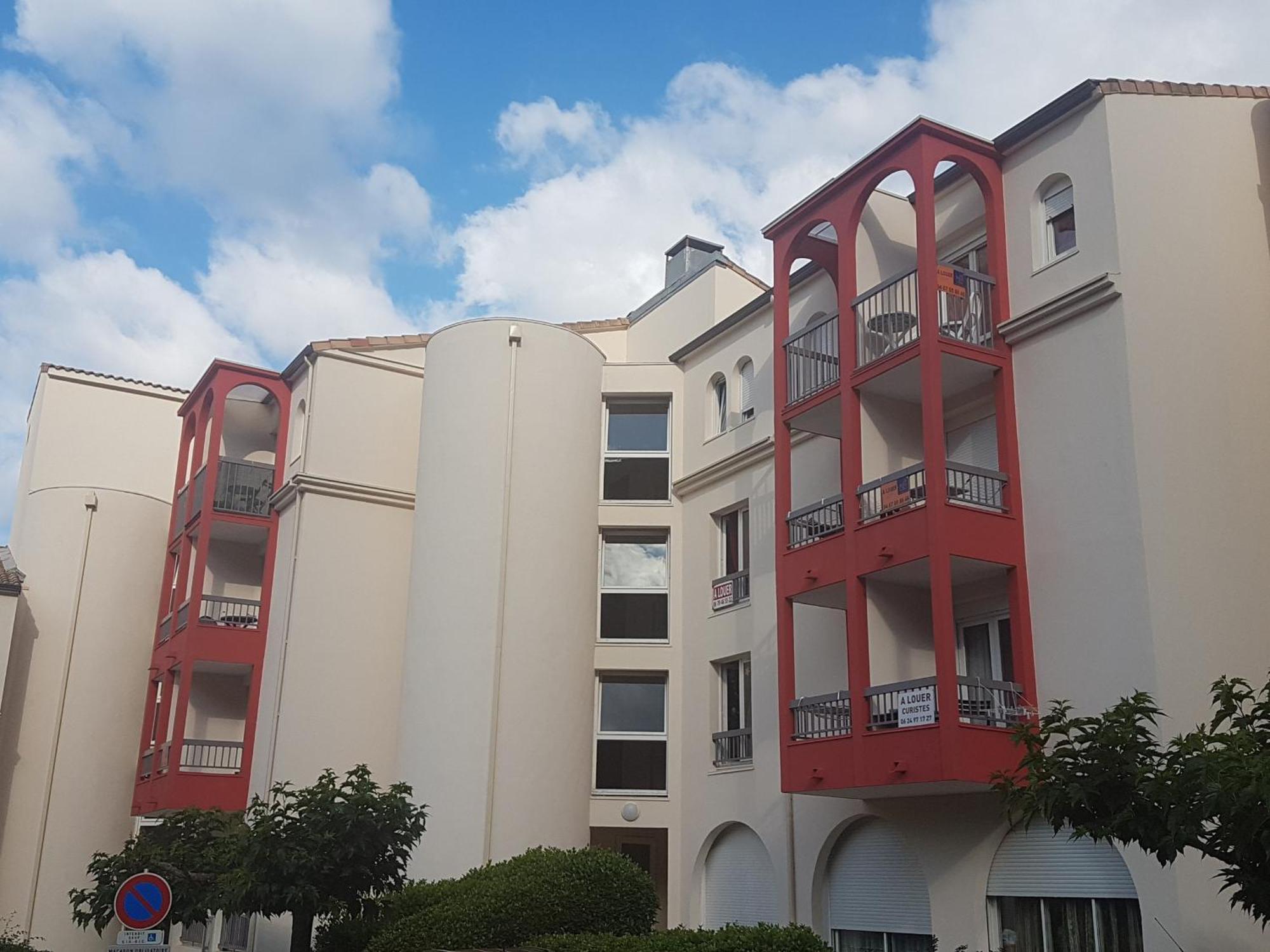 Studio Renove Avec Balcon, Animaux Acceptes, Wifi, A 650M Des Thermes - Fr-1-451-92 Lamalou-les-Bains Ngoại thất bức ảnh